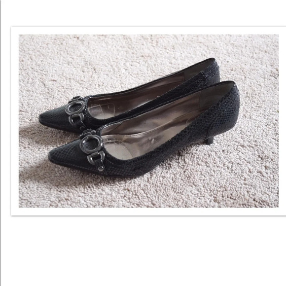 Calvin Klein kitten heels - Picture 2 of 8